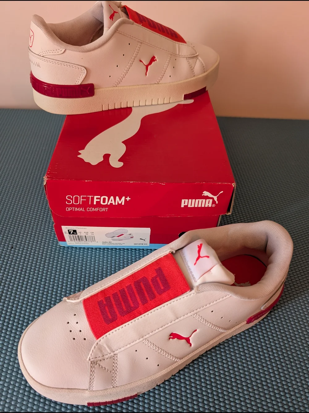 Puma Woman's SoftFoam Jada Slip-on Sneaker